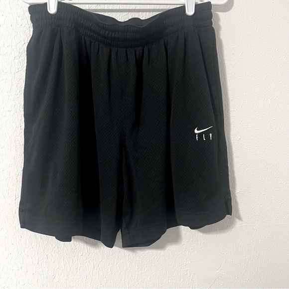 Nike Women’s Swoosh Dri-Fit ISoFly Basketball Shorts Size XL Black Activewear - Picture 2 of 7